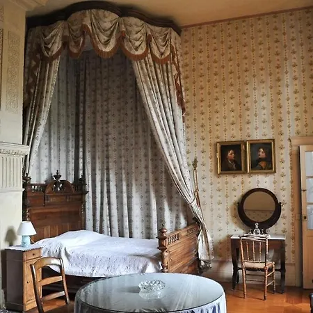 Chateau De * Lanquais